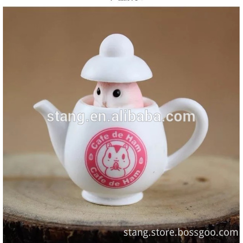 Hot selling cups cat/spoons cat /cat cup plastic toys